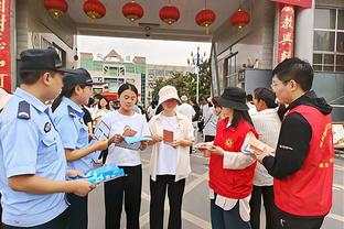 湖人首发：詹姆斯、浓眉、里夫斯、拉塞尔、八村塁